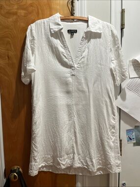 J. Crew White Linen V-Neck Tunic Shirt